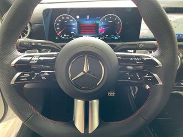 Mercedes Classe A 200 AMG Line — photo 12