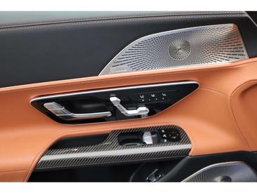 Mercedes AMG GT 63 — photo 11