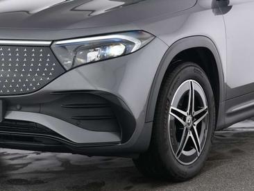 Mercedes EQB 350 Night Edition — photo 3