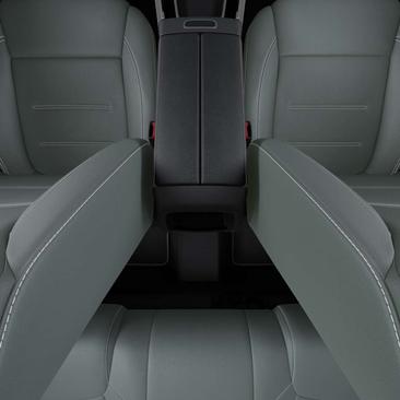 Mercedes GLB 200 Night Edition — photo 19