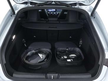 Mercedes CLA 250 Business — photo 34