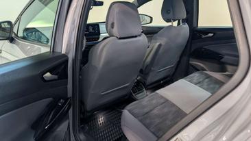 Volkswagen ID.4 — photo 14