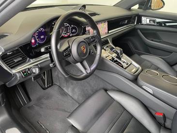 Porsche Panamera II ph2 4 E-Hybrid Sport Turismo — photo 27