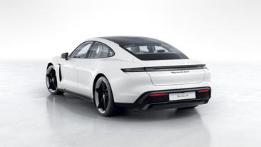 Porsche Taycan Turbo S — photo 3