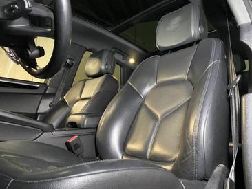 Porsche Macan S — photo 13