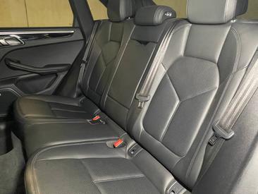 Porsche Macan S — photo 25