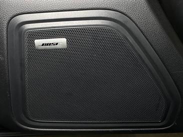 Porsche Macan S — photo 27