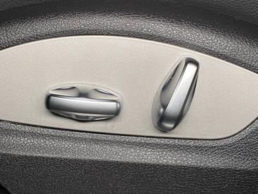 Porsche Macan S — photo 29