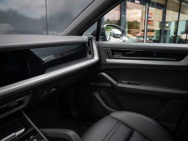Porsche Cayenne III Coupé — photo 35