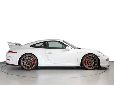 Porsche 991 I GT3 — photo 8
