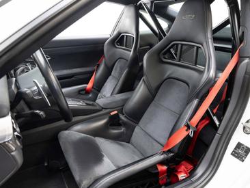 Porsche 991 I GT3 — photo 13