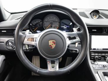 Porsche 991 I GT3 — photo 17