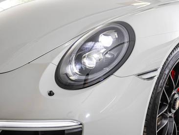 Porsche 991 II Carrera 4 GTS Cabriolet — photo 9