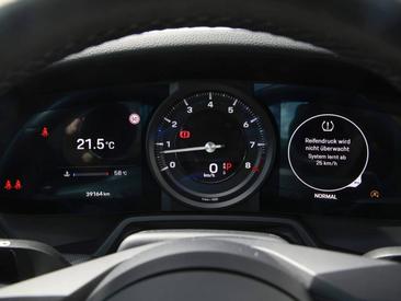 Porsche 992 I Carrera S — photo 17
