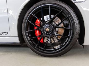 Porsche 991 II Carrera 4 GTS Cabriolet — photo 27