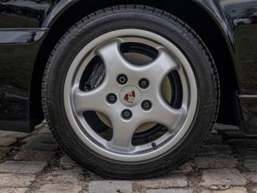 Porsche 964 Carrera 4 Cabriolet — photo 11