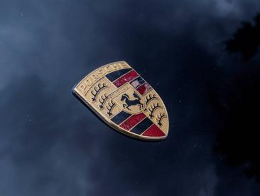 Porsche 964 Carrera 4 Cabriolet — photo 12