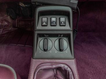Porsche 964 Carrera 4 Cabriolet — photo 32