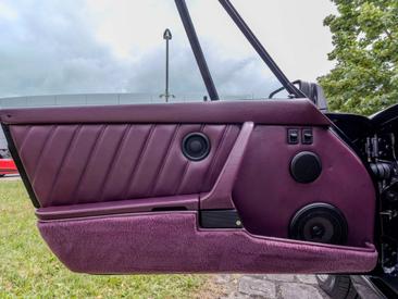 Porsche 964 Carrera 4 Cabriolet — photo 34