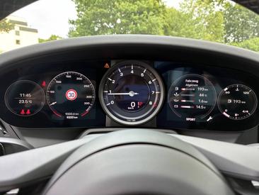 Porsche 992 I Carrera — photo 23