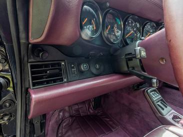 Porsche 964 Carrera 4 Cabriolet — photo 45