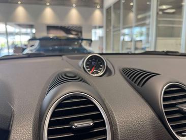 Porsche 718 S — photo 17