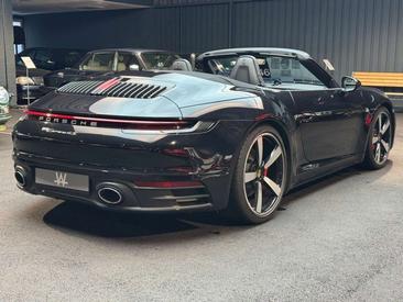 Porsche 992 I Carrera 4S — photo 8