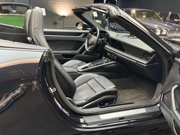 Porsche 992 I Carrera 4S — photo 18