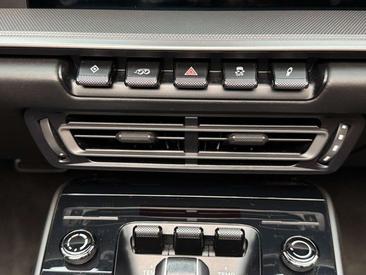 Porsche 992 I Carrera 4S — photo 22