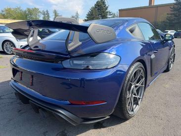 Porsche 718 Cayman GT4 RS — photo 5