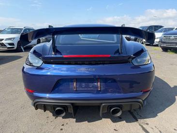 Porsche 718 Cayman GT4 RS — photo 6