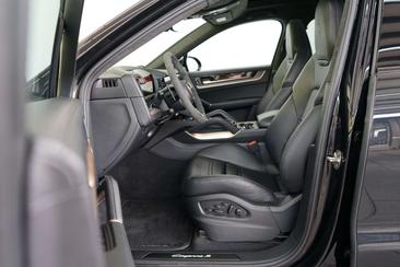 Porsche Cayenne III S — photo 26