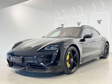Porsche Taycan Turbo S — photo 11