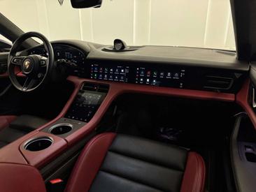 Porsche Taycan Turbo S — photo 15