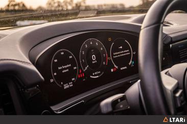 Porsche Cayenne III GTS — photo 17