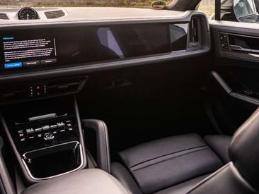 Porsche Cayenne III GTS — photo 20