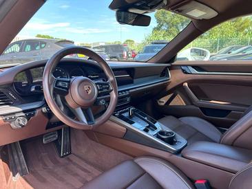 Porsche 992 II Carrera 4S — photo 6