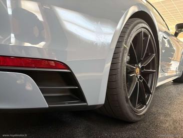 Porsche 992 I Carrera 4S — photo 7