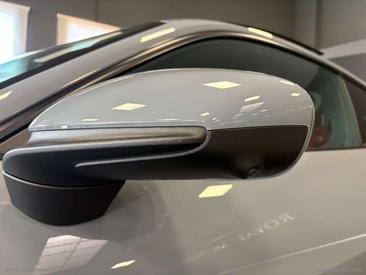Porsche 992 I Carrera 4S — photo 9
