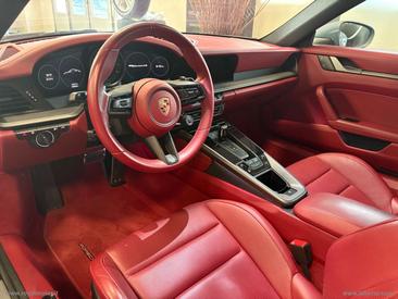 Porsche 992 I Carrera 4S — photo 19