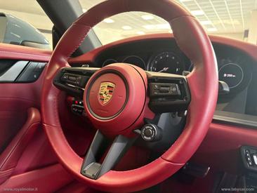 Porsche 992 I Carrera 4S — photo 20