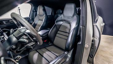 Porsche Cayenne III Turbo S E-Hybrid — photo 12
