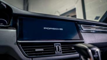 Porsche Cayenne III Turbo S E-Hybrid — photo 18