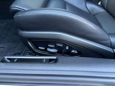 Porsche 992 I Carrera 4S — photo 10