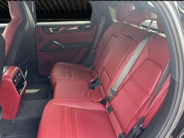 Porsche Cayenne III E-Hybrid Platinum Edition — photo 16