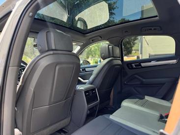 Porsche Cayenne III E-Hybrid Platinum Edition — photo 14