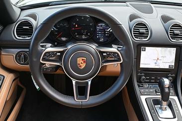 Porsche 718 Boxster — photo 9