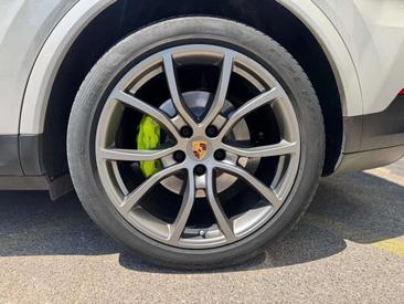 Porsche Cayenne III E-Hybrid Platinum Edition — photo 27
