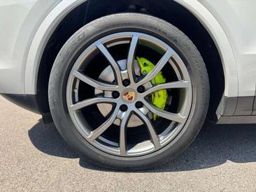 Porsche Cayenne III E-Hybrid Platinum Edition — photo 29