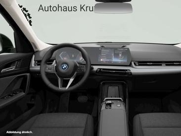 BMW IX1 XDrive30 — photo 3